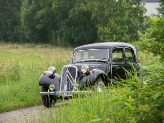 Traction Avant 11CV BN Citroen 1955 - Omi (1)
